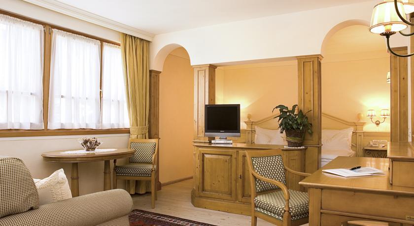 Alpen Suite Hotel interni
